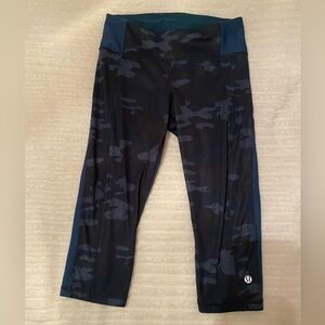 Lululemon cropped leggings